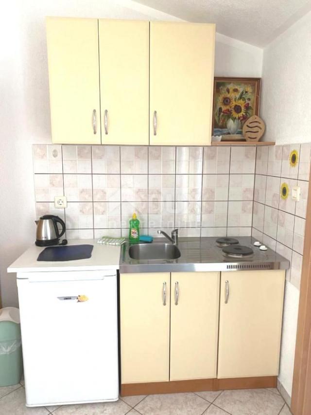 ISTRA, MEDULIN Apartmanska kuća 500m od mora!