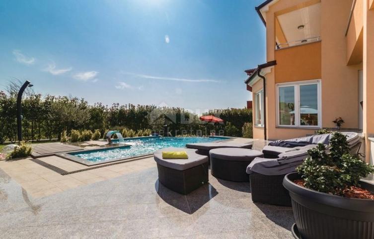 ISTRIA, PULA Villa with pool near the city beaches!