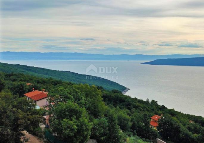 ISTRA, RABAC - Prostrana kuća s pogledom na more