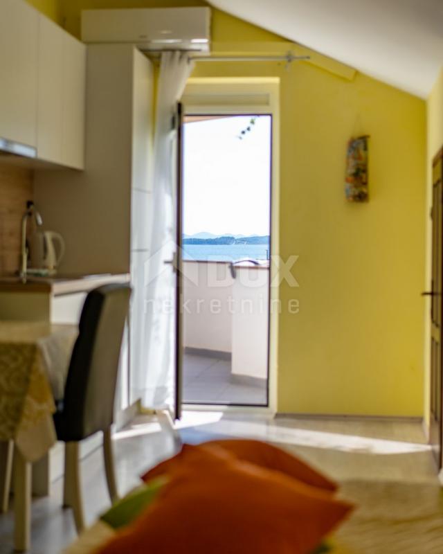 ZADAR, BIBINJE - apartmanska kuća u blizini plaže