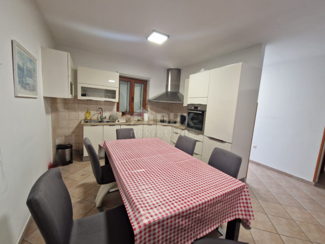 ISTRIA, LABIN - Nice one-story house in a quiet location