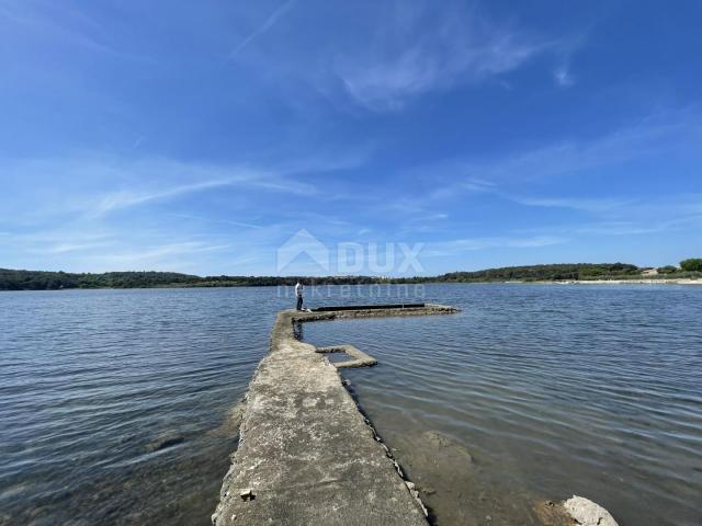 ISTRIA, POMER- Haus, überdachter Pool, zauberhafter Garten! Direkt neben dem Strand!