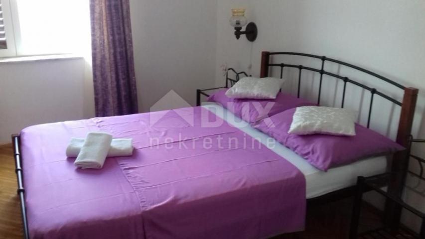 SENJ, SVETI JURAJ - Beautiful apartment house, first row from the sea