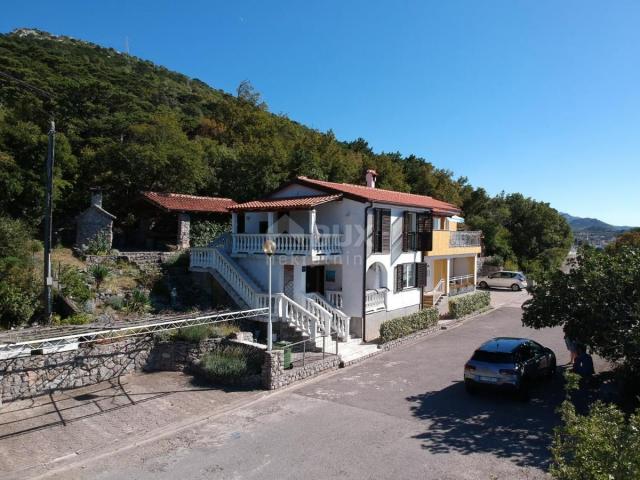 SENJ, SVETI JURAJ - Beautiful apartment house, first row from the sea