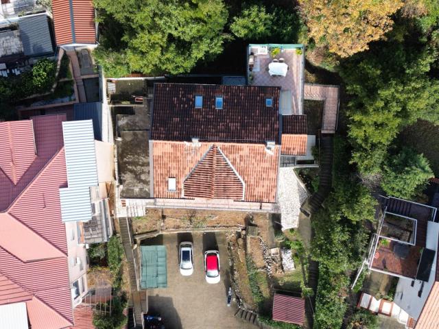 OPATIJA - part of a house with a sea view with 2 apartments and 1 apartment