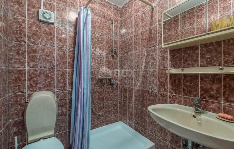 ISTRA, POREČ - Apartmanska kuća u blizini mora s pogledom na more