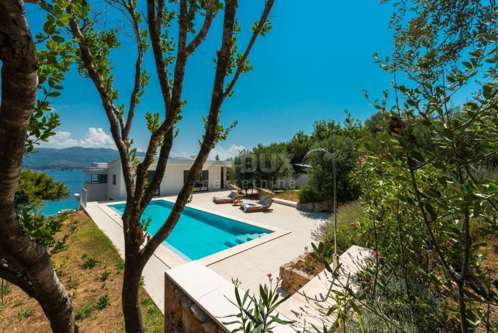 DUBROVNIK, KOLOČEP – exklusive Villa in erster Reihe zum Meer