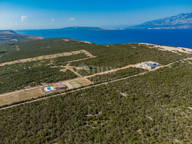 OTOK PAG, NOVALJA - luksuzna duplex vila na prostranoj okućnici s pogledom na more