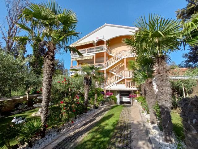 ZADAR, ZATON - Apartmanska vila pokraj mora