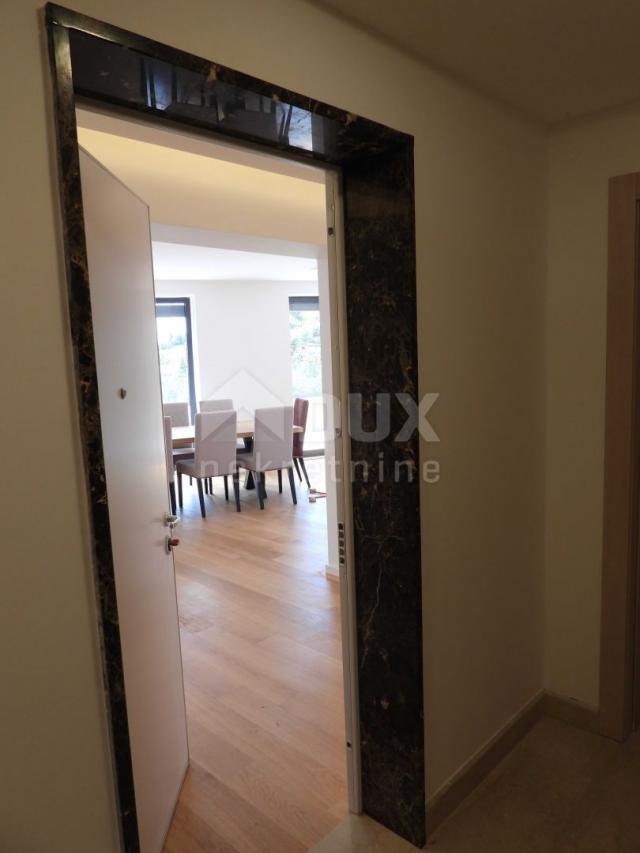 OPATIJA- stan u novogradnji 143m2 s pogledom na more+ okućnica 57m2- APARTMAN 3