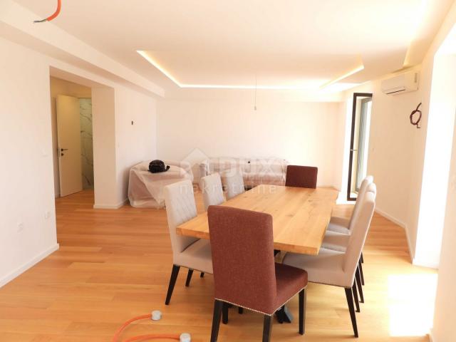 OPATIJA- stan u novogradnji 143m2 s pogledom na more+ okućnica 57m2- APARTMAN 3