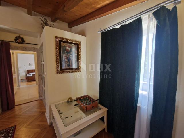 ISTRIA, SVETVINČENAT - Stone Istrian house with an additional apartment in a quiet location