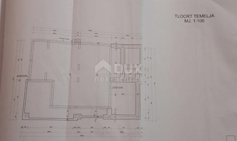 NIN, ZATON - Schöne Villa mit 6 Wohnungen