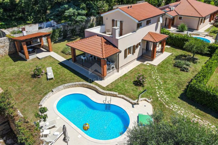 ISTRIEN, POREČ - Luxuriöse Einfamilienhäuser mit Pool und Garten in der Nähe von Poreč