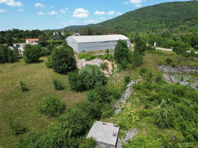 MATULJI, JURDANI, RUPA- građevinsko zemljište 9000m2 s GRAĐ. DOZVOLOM za halu i poslovno stambenu zg