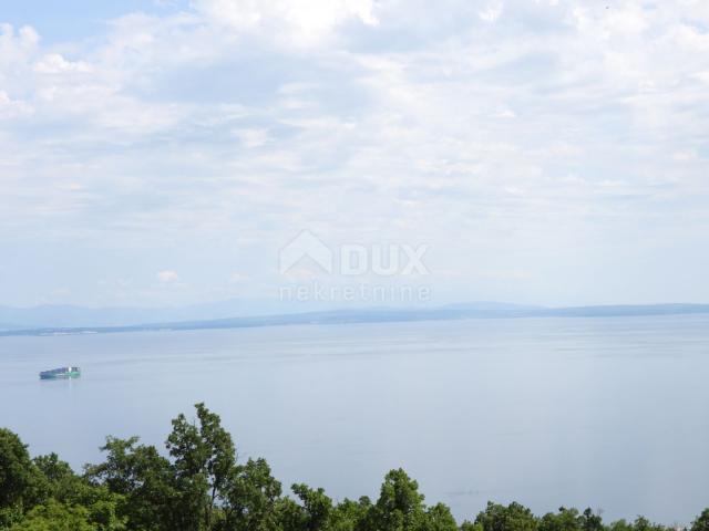 OPATIJA, IČIĆI, POLJANE- villa 500m2 s pogledom na more i bazenom + okoliš  1600m2