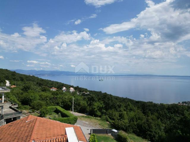 OPATIJA, IČIĆI, POLJANE- villa 500m2 s pogledom na more i bazenom + okoliš  1600m2