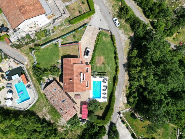 OPATIJA, IČIĆI, POLJANE- villa 500m2 s pogledom na more i bazenom + okoliš  1600m2