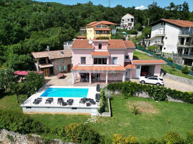 OPATIJA, IČIĆI, POLJANE- villa 500m2 s pogledom na more i bazenom + okoliš  1600m2