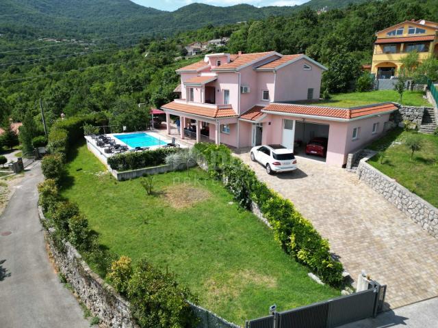 OPATIJA, IČIĆI, POLJANE- villa 500m2 s pogledom na more i bazenom + okoliš  1600m2