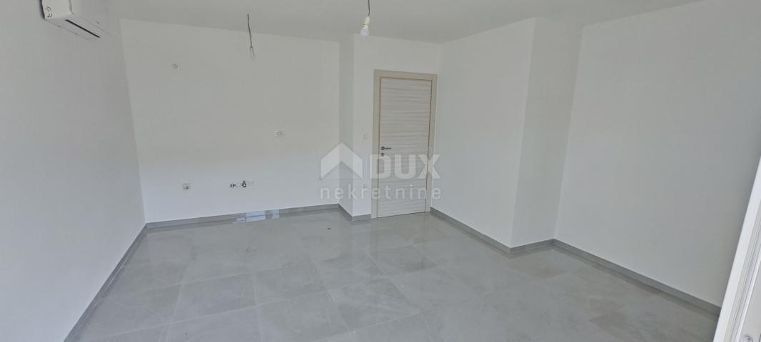 CRIKVENICA (surroundings) - Apartment in a new building with a terrace!