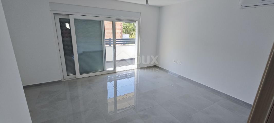 CRIKVENICA (surroundings) - Apartment in a new building with a terrace!