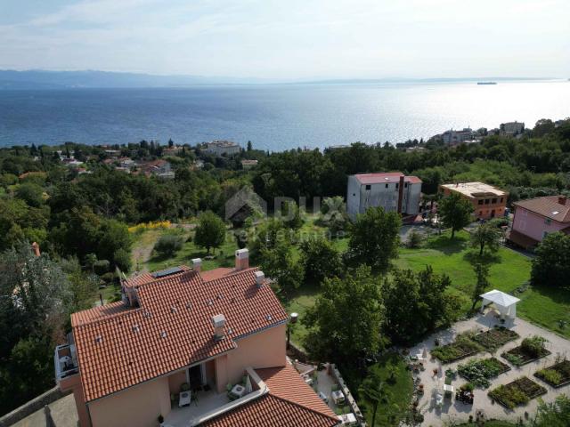 OPATIJA, LOVRAN – Mehrfamilienhaus von 700 m2 mit Swimmingpool + 6000 m2 Grundstück mit einem Projek