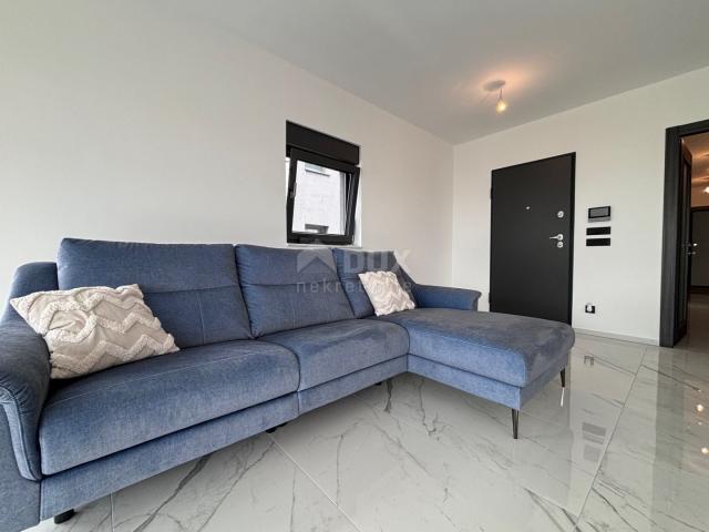 ZADAR, KOŽINO - Luxurious apartment with roof terrace in new building S2