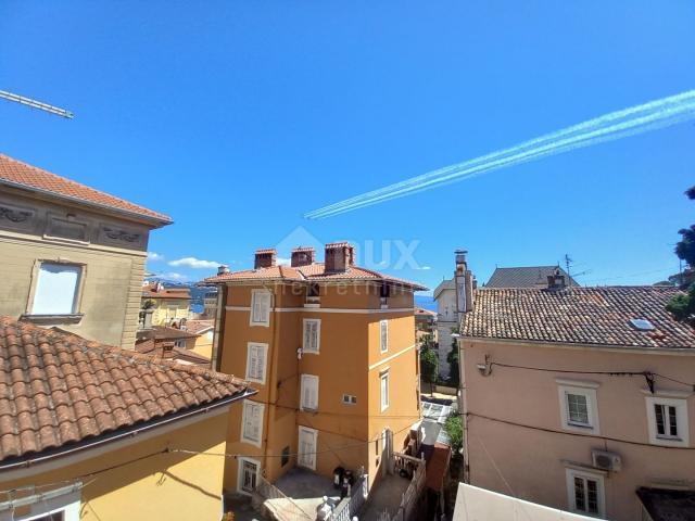 OPATIJA, ZENTRUM - Wunderschöne Etage in einer gepflegten historischen Villa im Zentrum von Opatija,