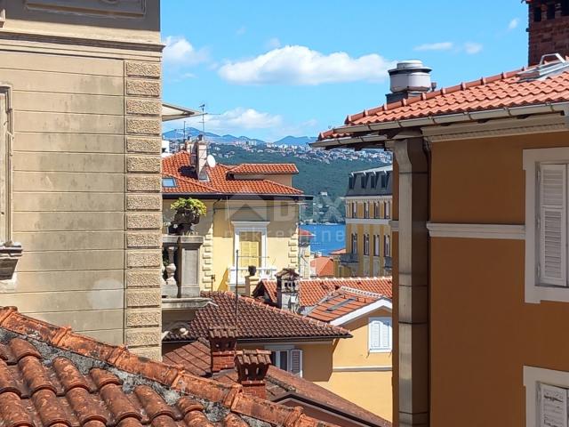 OPATIJA, ZENTRUM - Wunderschöne Etage in einer gepflegten historischen Villa im Zentrum von Opatija,