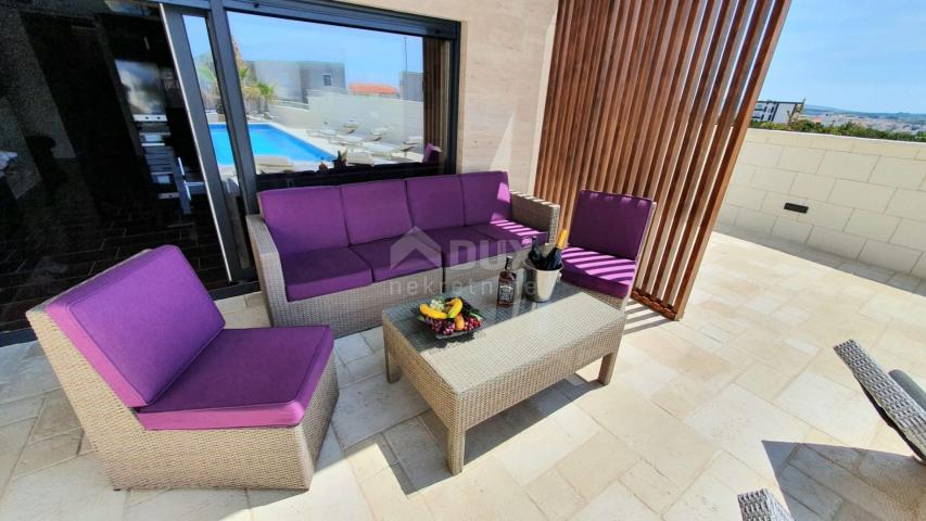 ISLAND OF PAG, NOVALJA, - luxury 4 bedroom + living room apartment with pool