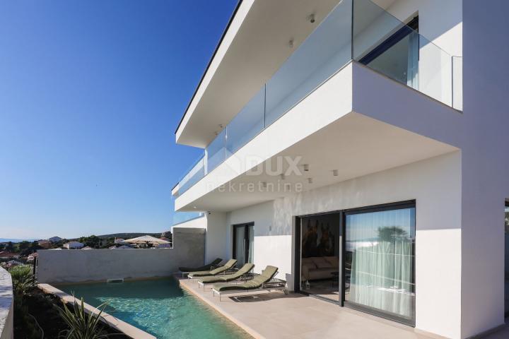 PAG ISLAND, JAKIŠNICA - exceptional modern duplex villa with pool