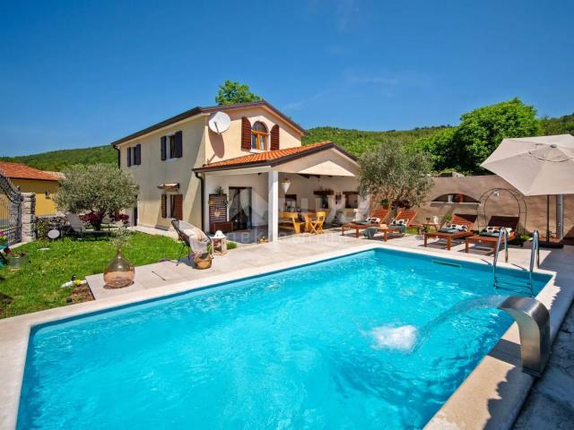 ISTRIA, LUPOGLAV - Rustic house with swimming pool