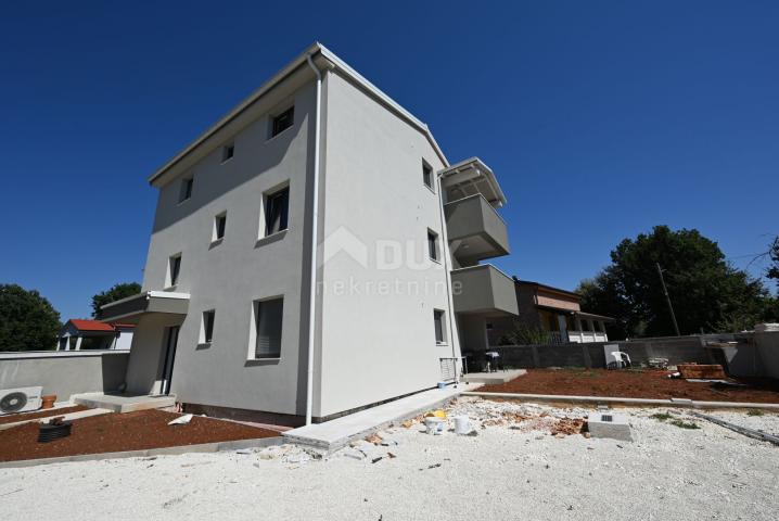 ISTRIA, POMER Spacious new apartment near the sea! OPPORTUNITY!