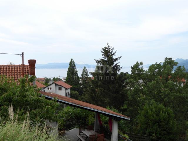 OPATIJA, KASTAV, TRINAJSTIĆI- kuća 110m2 s pogledom na more + garaža 90m2 + pomoćne zgrade 45m2 + ok