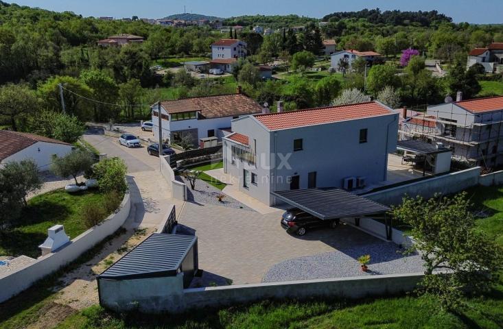 ISTRA, SVETI LOVREČ - Prekrasna vila s bazenom u mirnom mjestu