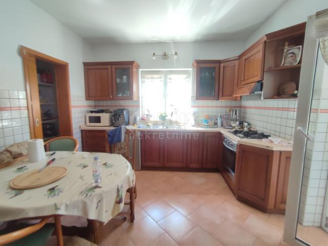 ISTRA, ŠTINJAN - Apartmanska kuća s panoramskim pogledom na more 