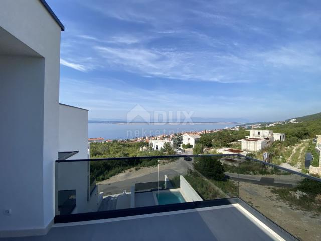 CRIKVENICA - luxurious, two-story apartment 3 bedrooms + bathroom in a residential villa with its ow