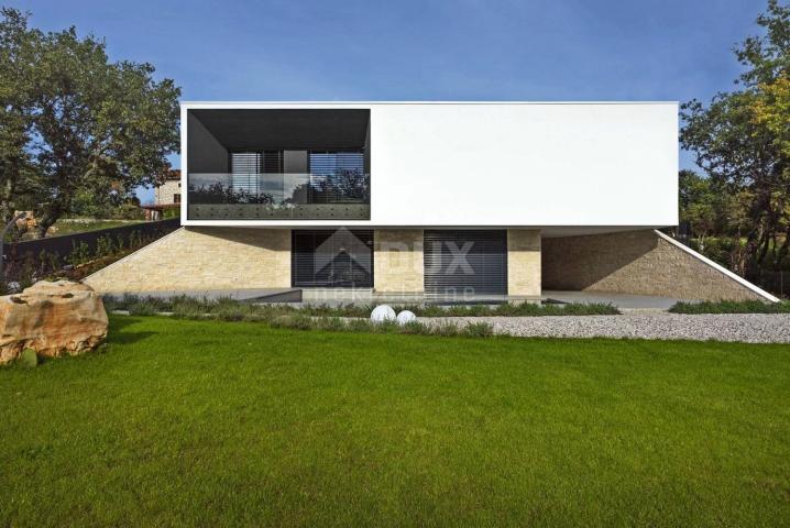 ISTRIA, POREČ - Impressive designer house with swimming pool