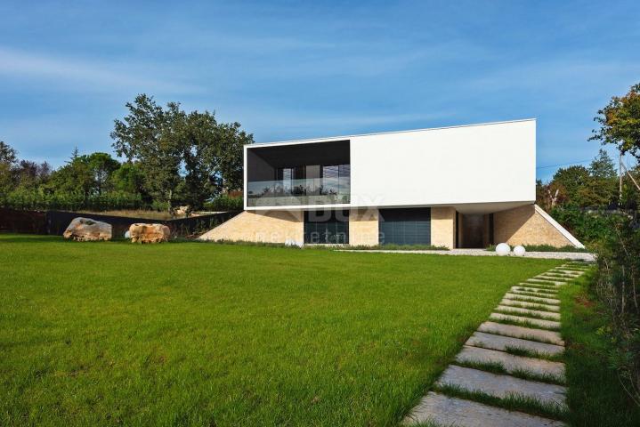 ISTRIEN, POREČ – Beeindruckendes Designerhaus mit Swimmingpool