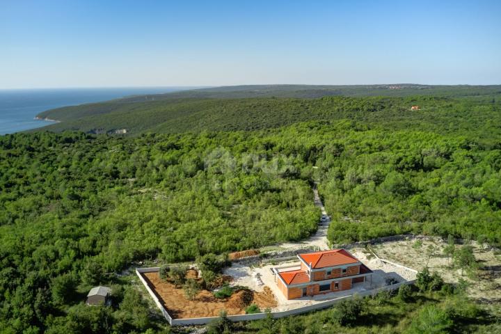 ISTRIEN, RAKALJ – Eine wunderschöne Luxusvilla mit Meerblick