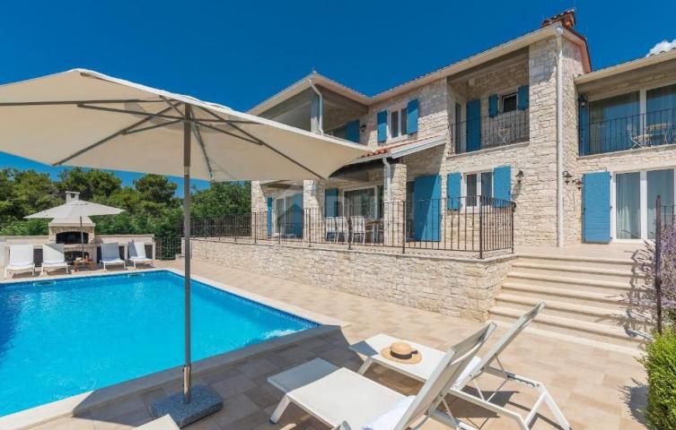 ISTRIA, VIŠNJAN - Stone villa with sea view