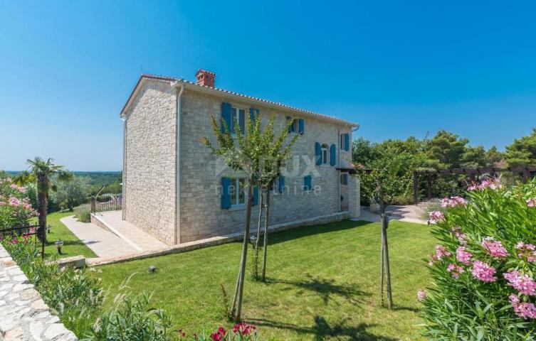 ISTRIA, VIŠNJAN - Stone villa with sea view