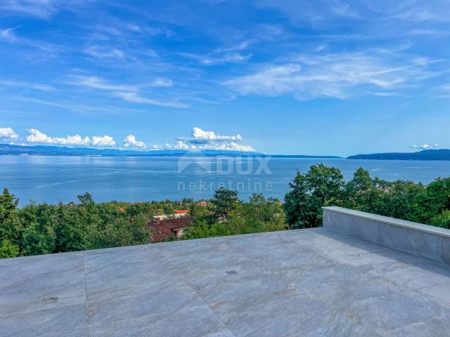 OPATIJA, LOVRAN – einzigartige Villa in der Nähe von Opatija mit Innenpool, Panoramablick auf das Me