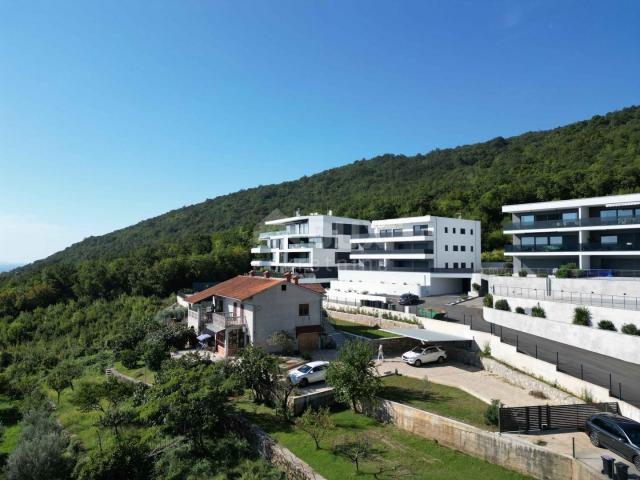 OPATIJA, ZENTRUM - 3 Grundstücke für den Bau von 3 Villen mit Swimmingpool mit Baugenehmigung, Zentr