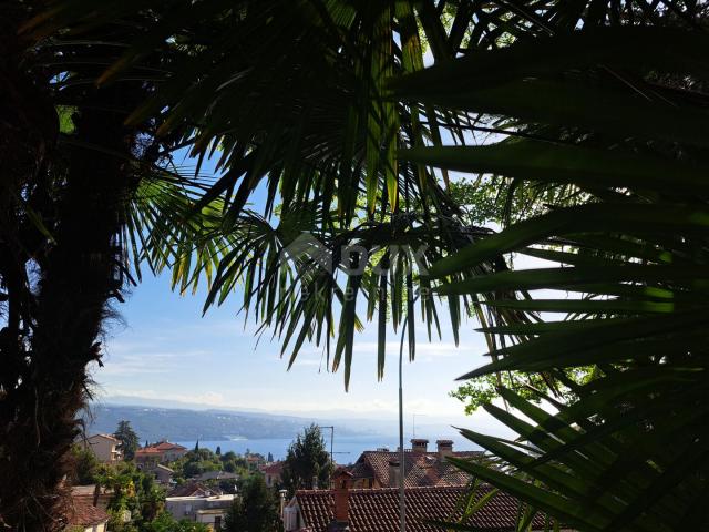 OPATIJA, CENTER - detached house with a beautiful view and garden in the center of Opatija