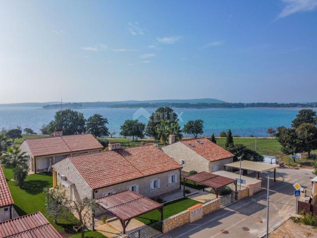 PULA, MEDULIN - apartment on the ground floor of a new building 100 meters from the sea, two bedroom