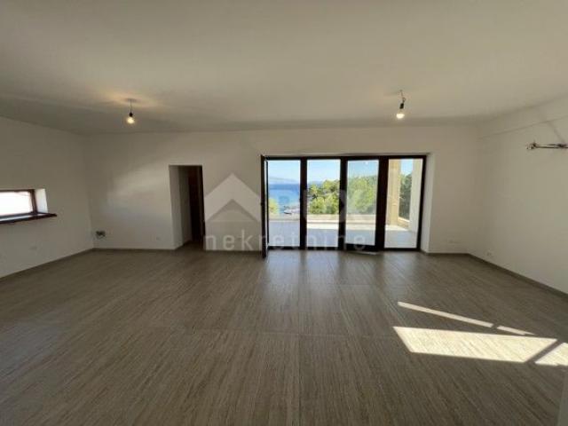 STADT KRK - Penthouse in erster Reihe zum Meer