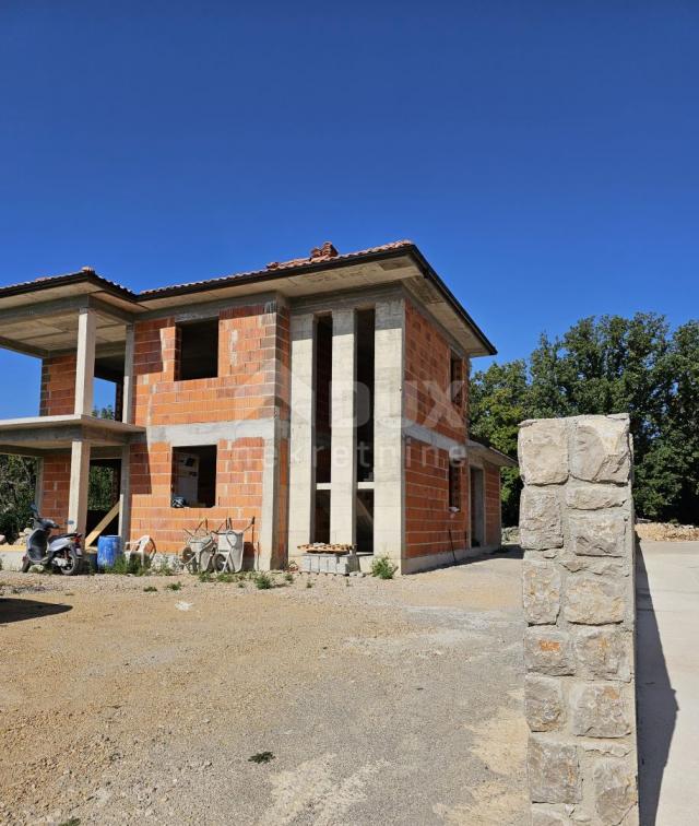 INSEL KRK, VRBNIK (Umgebung) - Rohbau-Haus in ruhiger Lage