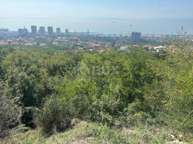 RIJEKA, KOZALA - Baugrundstück 4000m2 mit Panoramablick auf das Meer